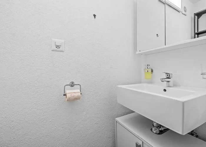 Valaisia 17b - 4 Pers - Centre Station