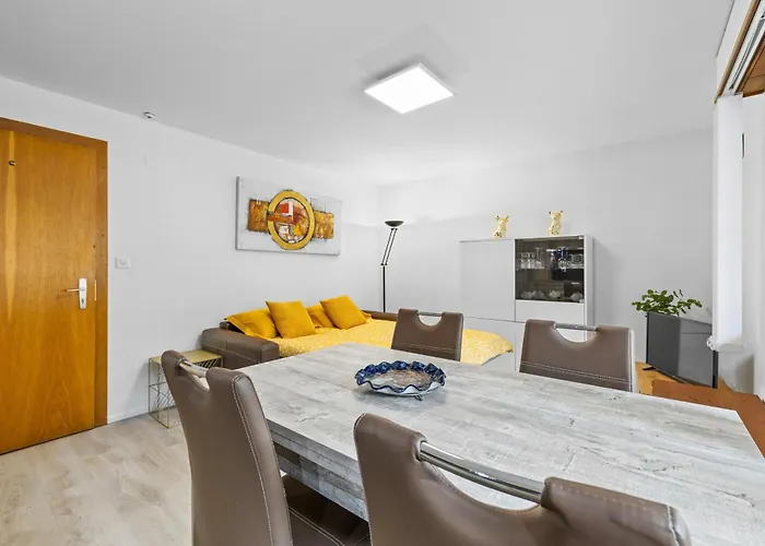 Valaisia 17b - 4 Pers - Centre Station Apartamento